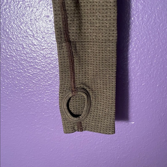 Gymshark Vital Crop Top - Picture 7 of 11